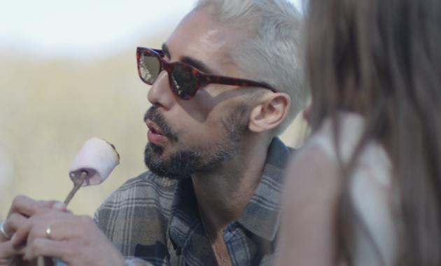 Hugo Taylor eating a roasted marshmallow - Dig & Dig